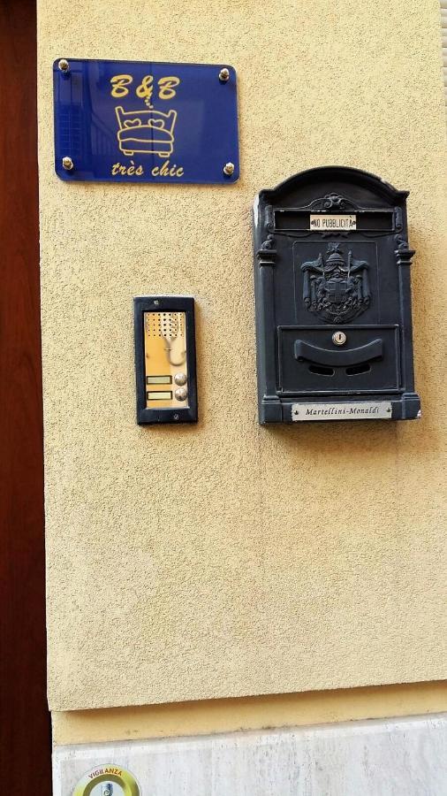 Très Chic Bed & Breakfast Civitanova Marche Ngoại thất bức ảnh
