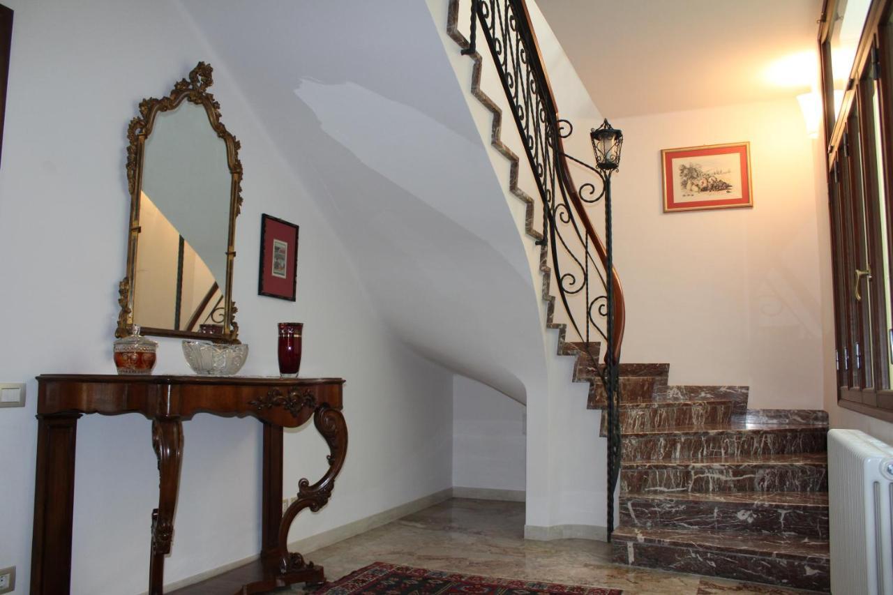 Très Chic Bed & Breakfast Civitanova Marche Ngoại thất bức ảnh