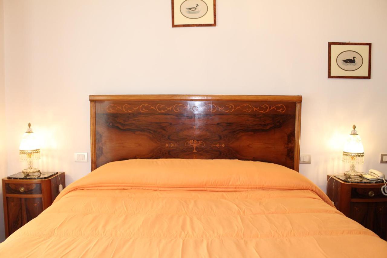 Très Chic Bed & Breakfast Civitanova Marche Ngoại thất bức ảnh