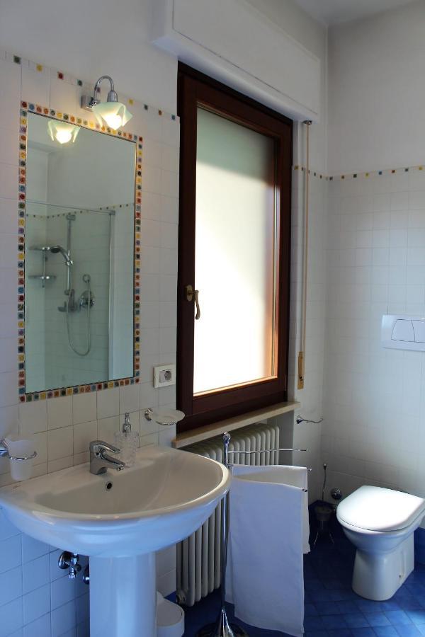 Très Chic Bed & Breakfast Civitanova Marche Ngoại thất bức ảnh