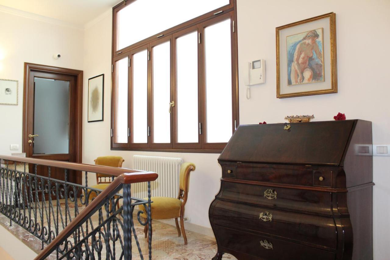 Très Chic Bed & Breakfast Civitanova Marche Ngoại thất bức ảnh